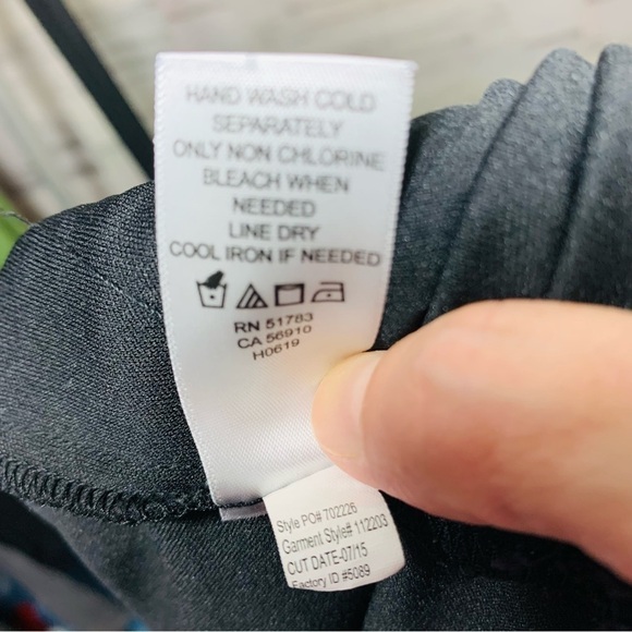 Maurices Black Lace Romper Shorts V Neck Rap Short Sleeves Frayed Hem Sz XL - Picture 15 of 16